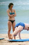 th_47165_celebrity_paradise.com_TheElder_MaggieGyllenhaal2011_03_24_holidayonBeachinHawaii2_122_147lo.jpg