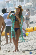 http://img291.imagevenue.com/loc411/th_15140_jessica116_123_411lo.jpg