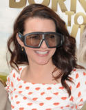 th_98400_celebrity_paradise.com_TheElder_KristinDavis9_122_592lo.jpg